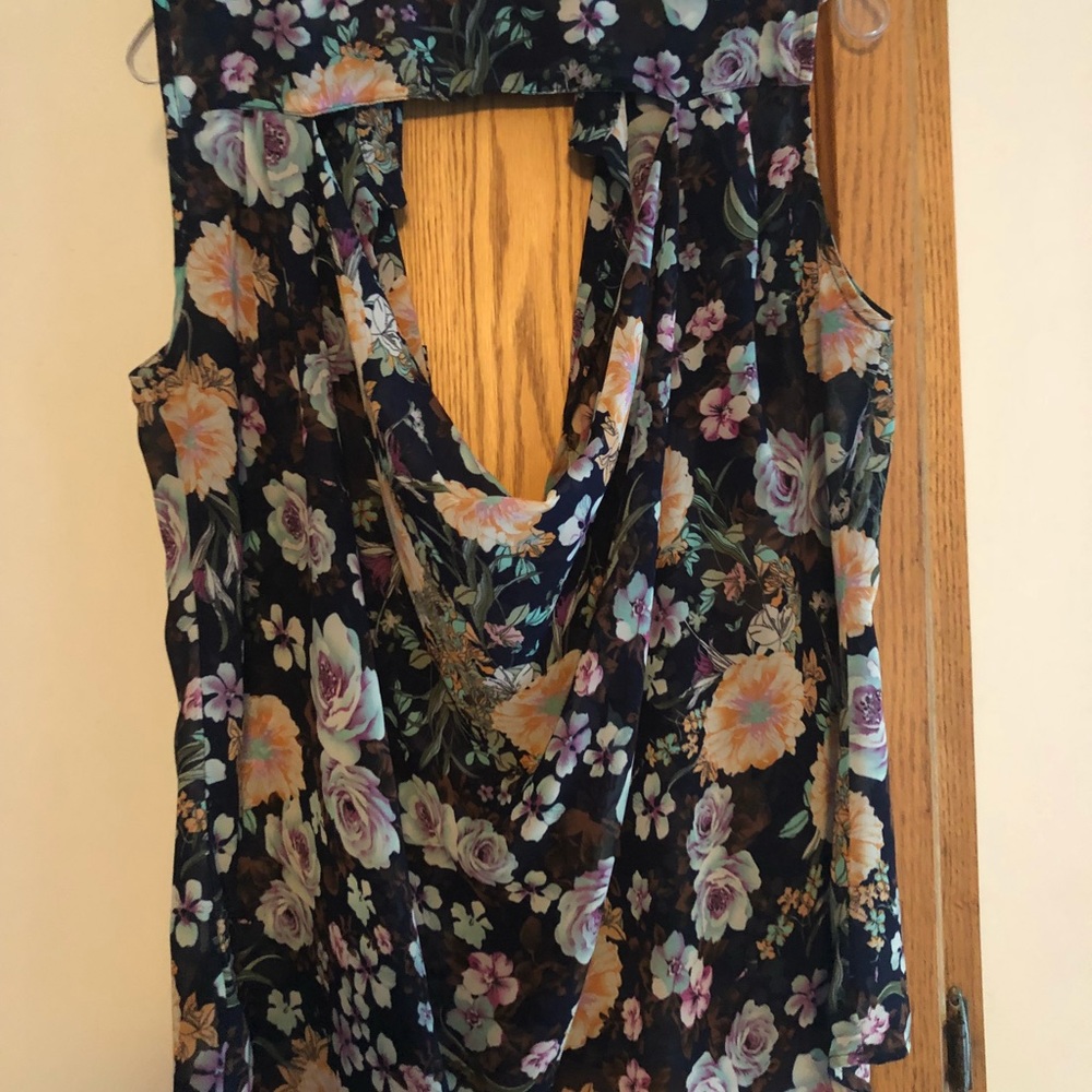 FLOWER TANK